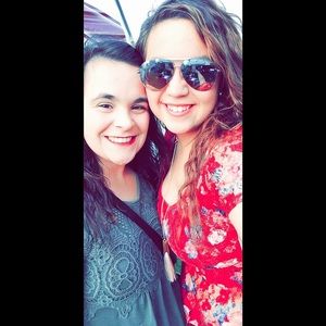 Meet your Posher, Danika